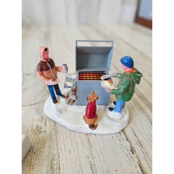 Lemax grillin chillin Grill people dog village light up Xmas accessory - Picture 1 of 7